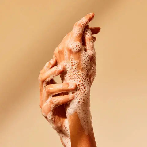 LESS IS MORE : Gel Lavant Mains [osmanthus + jasmin] Bumpy