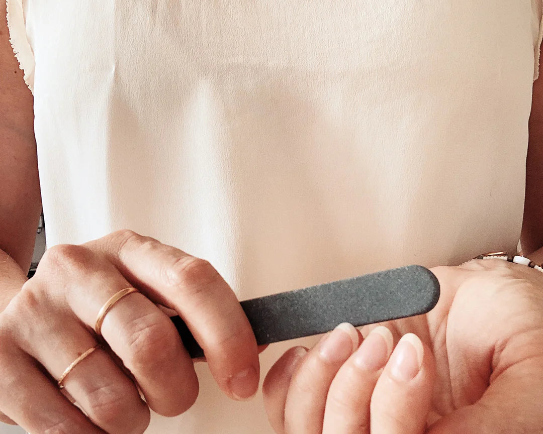 Bareaya :Lime à ongle en pierre