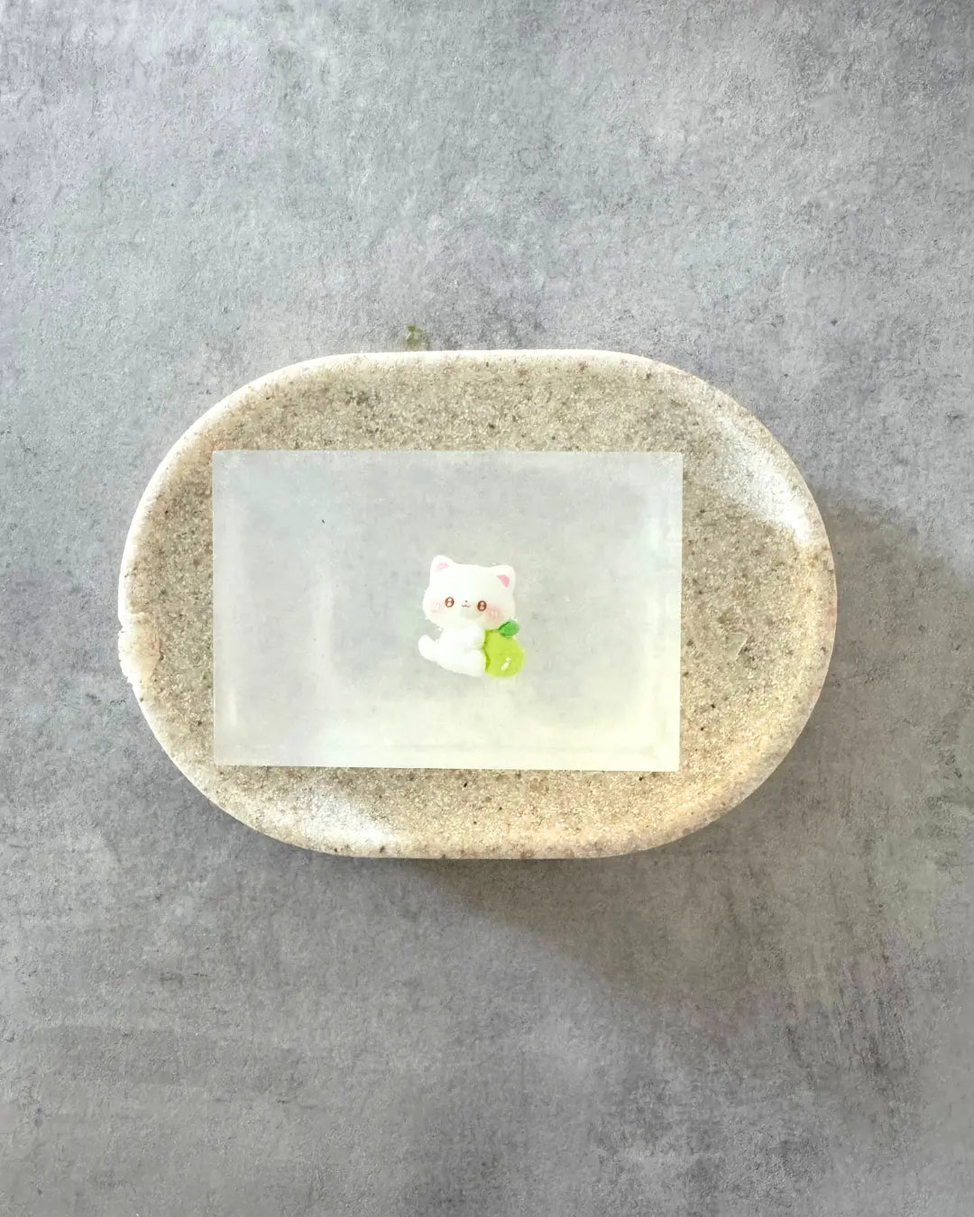 Savon Apple Cat Mini Chat avec Surprise - Savon Enfant Fait Main en France Soap Hit