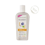 La formule crémeuse et fondante de cet Après-Shampooing Certifié Bio Sans Silicone enveloppe les cheveux d’un soin nourrissant et lissant sans les alourdir.