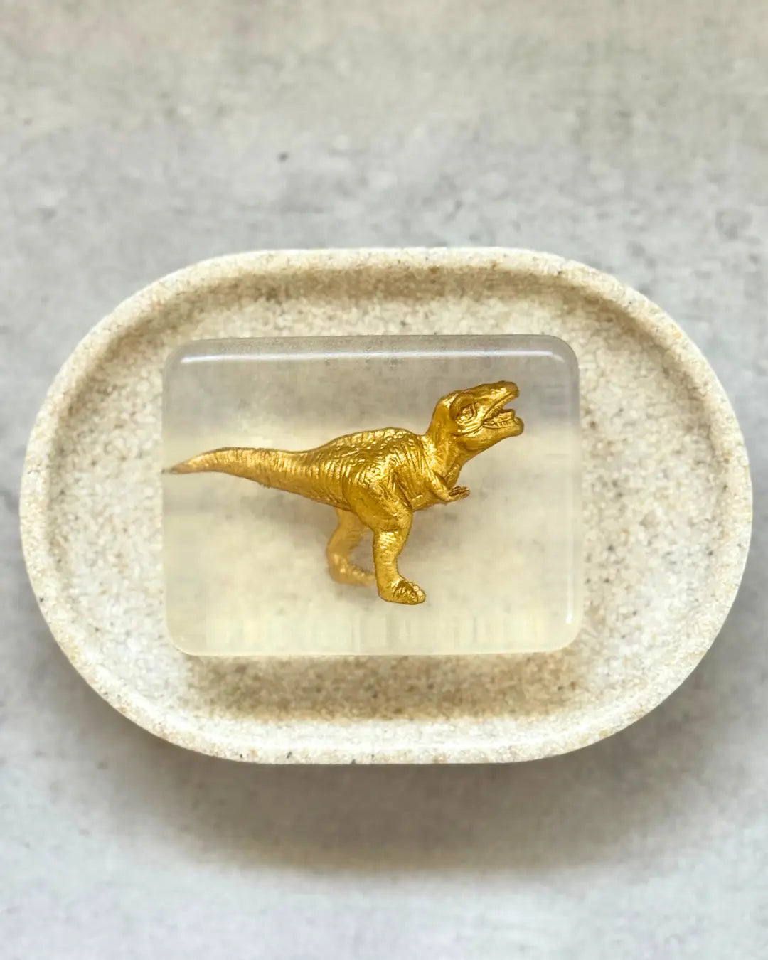 Savon Dinosaure Doré Brillant avec Surprise - Savon Dinosaure Enfant Fait Main en France Soap Hit
