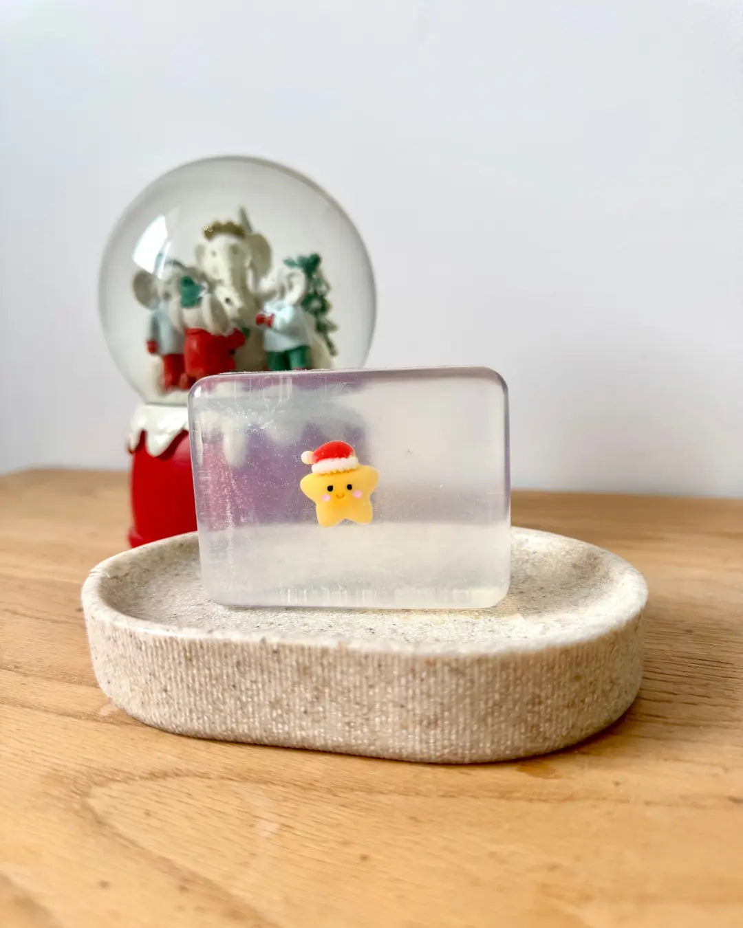 Savon Étoile de Noël avec Surprise - Cadeau Noël Enfant Fait Main en France Soap Hit