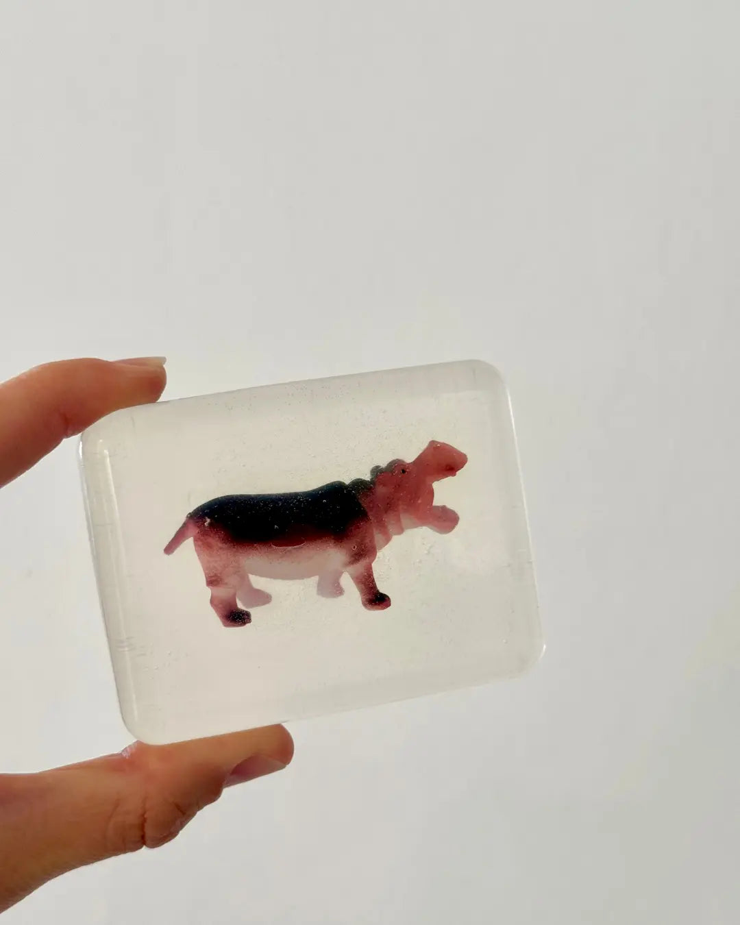 Savon Hippopotame avec Surprise - Savon Enfant Fait Main en France Soap Hit