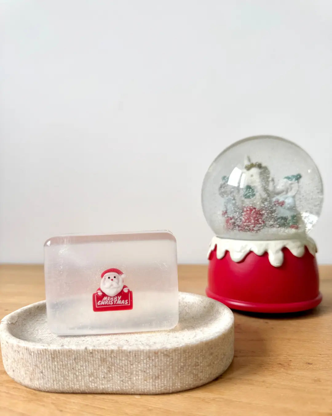 Savon Père Noël avec Surprise - Cadeau Noël Enfant Fait Main en France Soap Hit