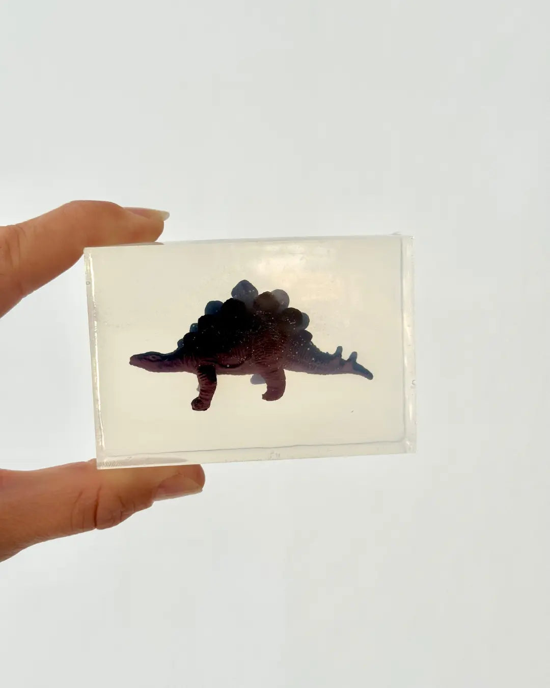 Savon Stégosaure Dinosaure avec Surprise - Savon Dinosaure Enfant Fait Main en France Soap Hit