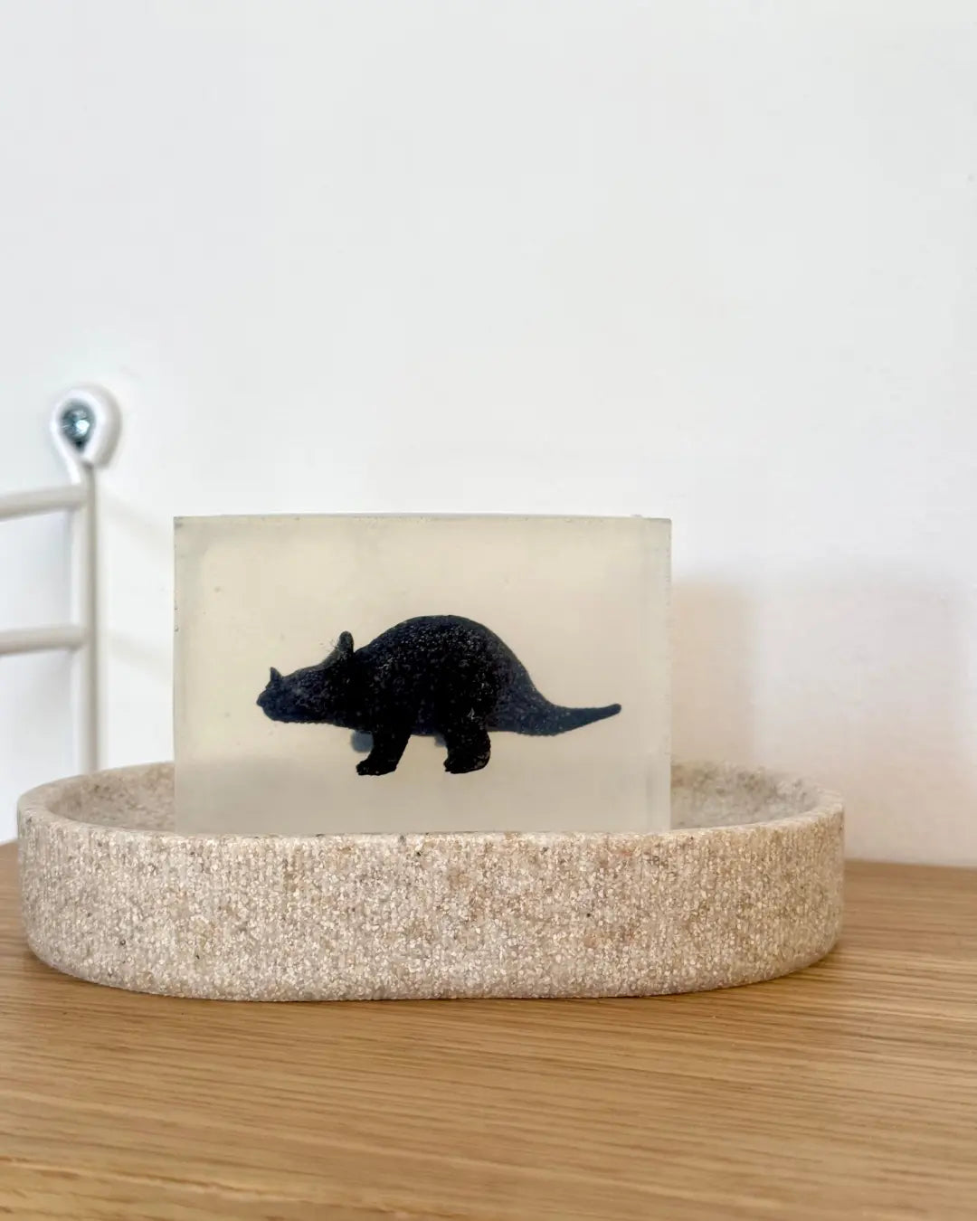 Savon Tricératops Dinosaure avec Surprise - Savon Dinosaure Enfant Fait Main en France Soap Hit
