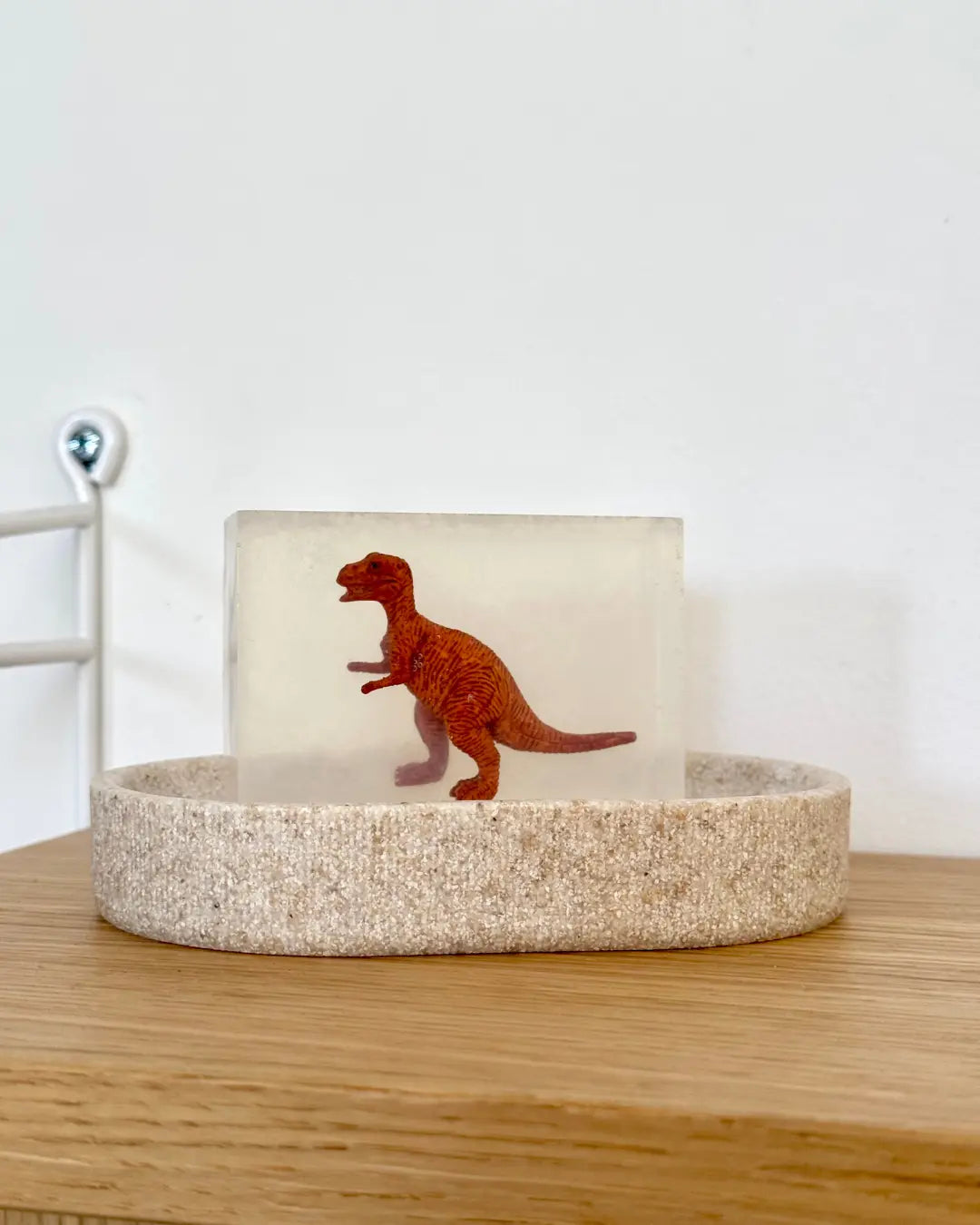 Savon Tyrannosaure T-Rex avec Surprise - Savon Dinosaure Enfant Fait Main en France Soap Hit