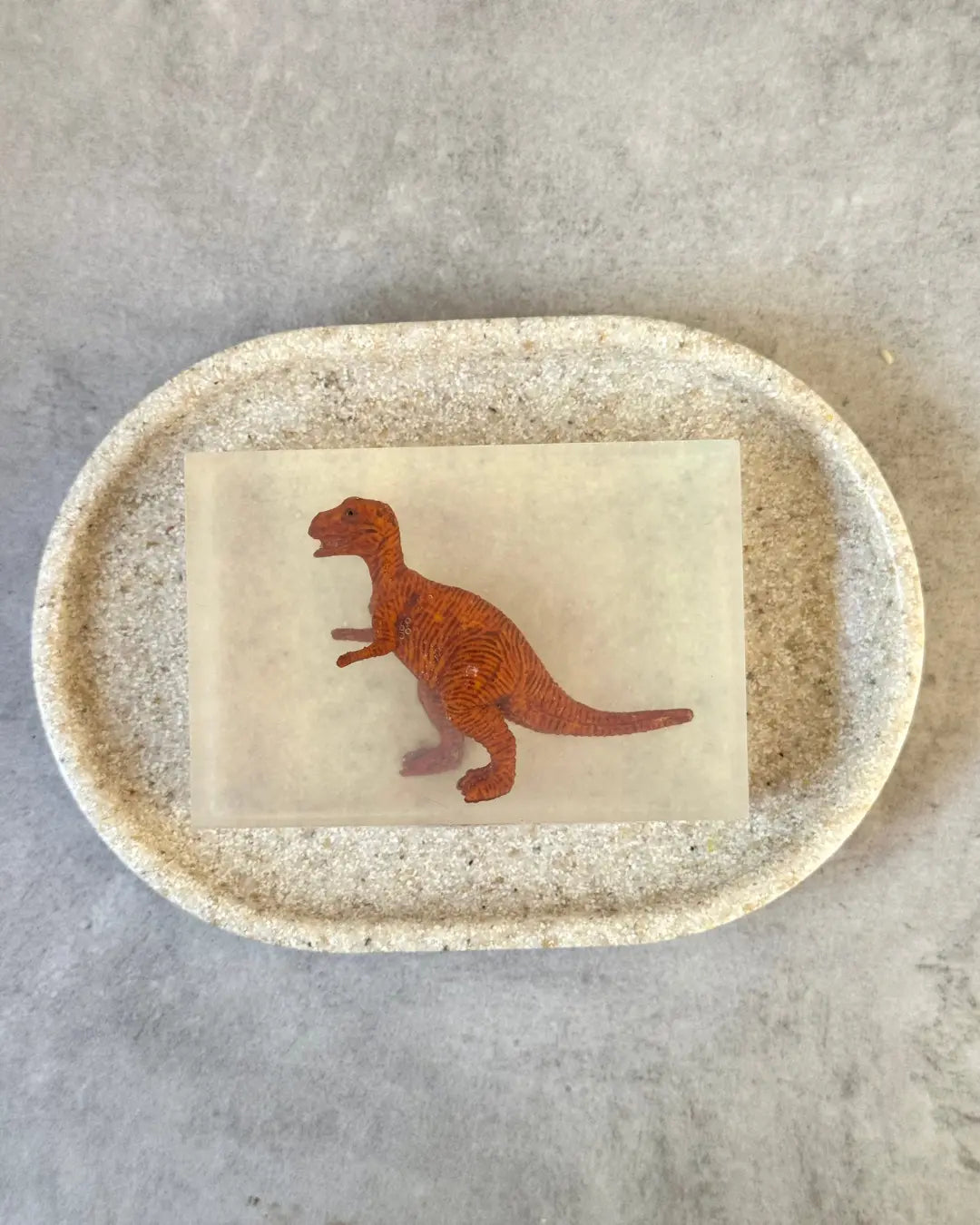 Savon Tyrannosaure T-Rex avec Surprise - Savon Dinosaure Enfant Fait Main en France Soap Hit