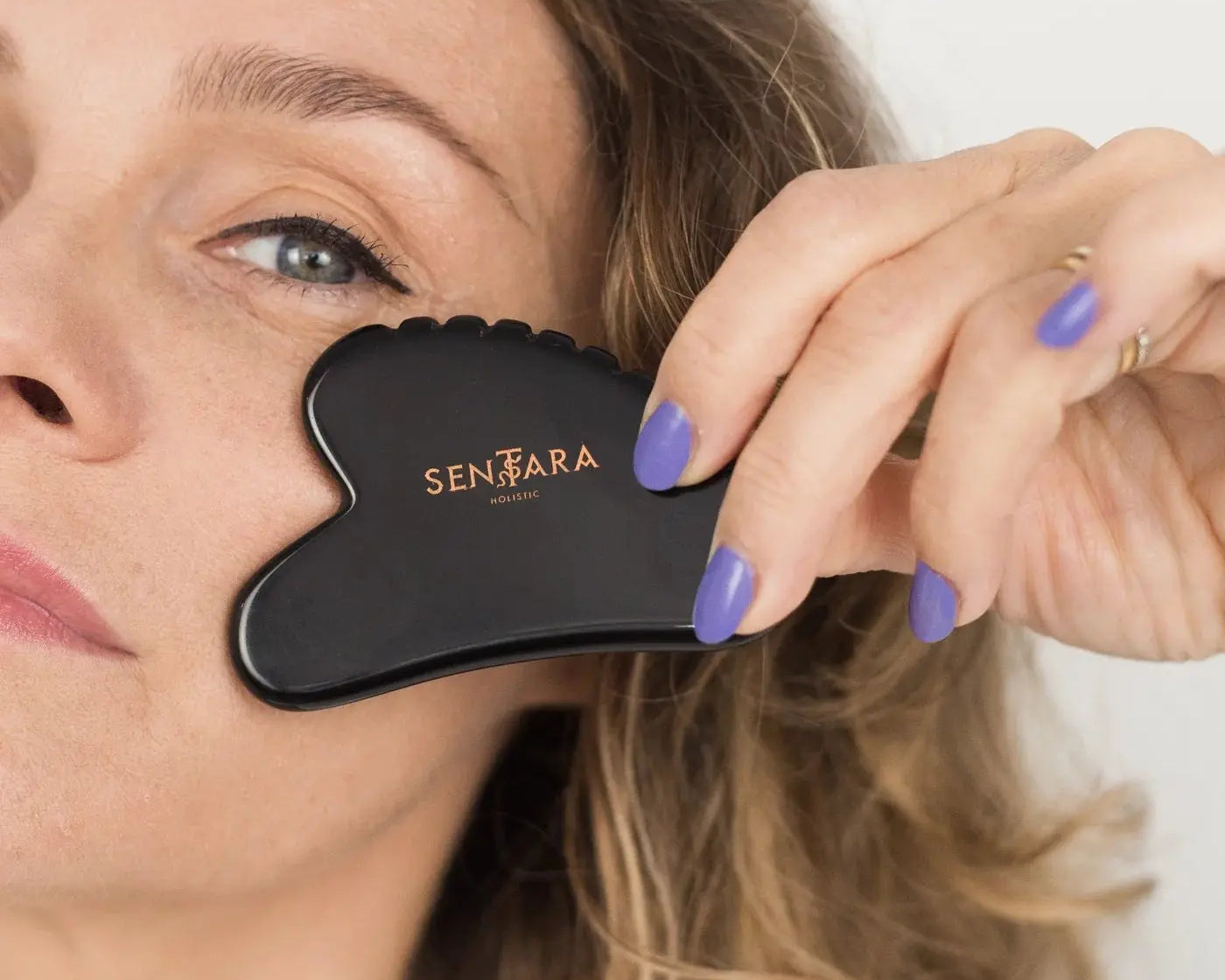 SENTARA : GUA SHA VISAGE - OBSIDIENNE NOIRE CŒUR A DENTS Bumpy
