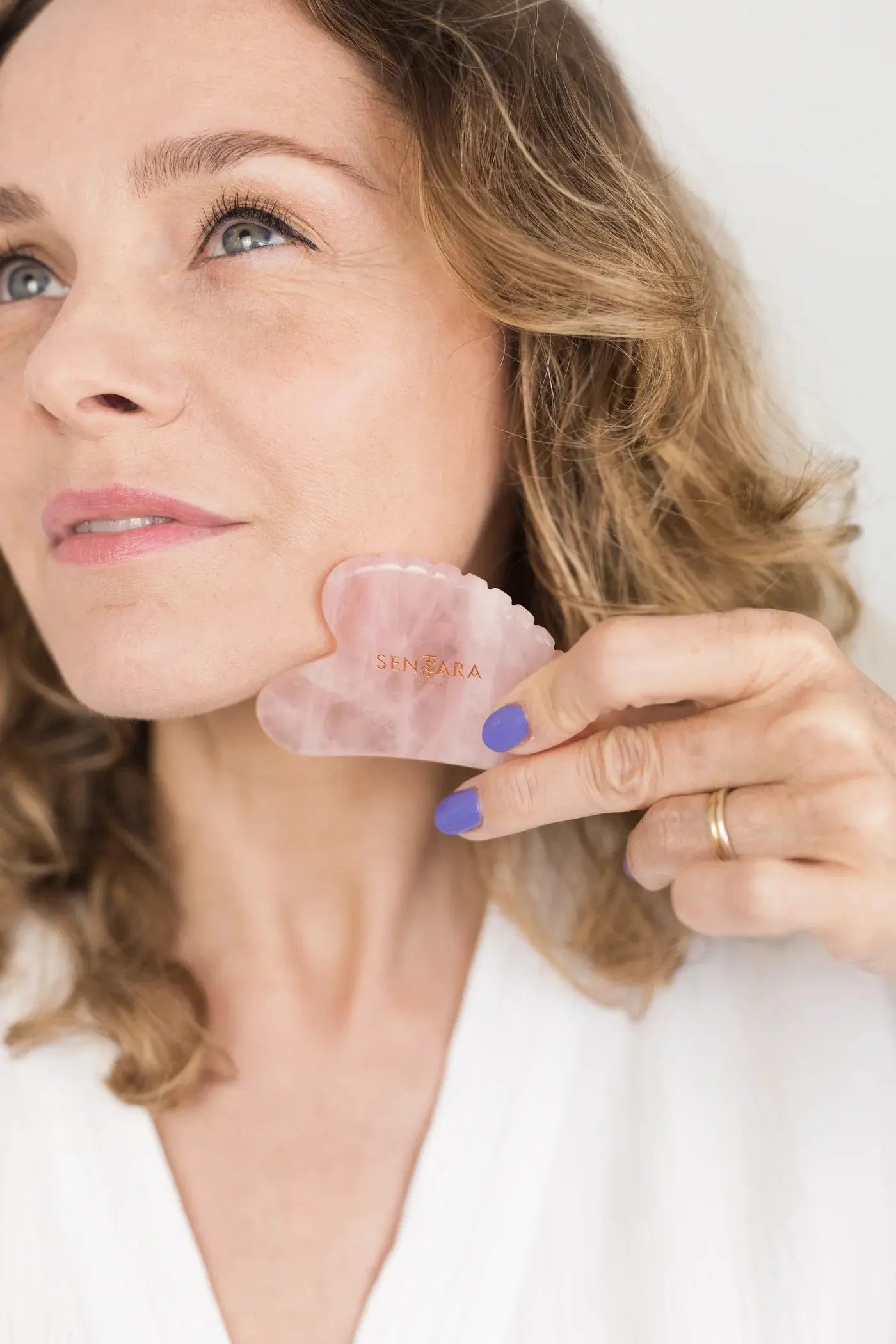 SENTARA : GUA SHA VISAGE - QUARTZ ROSE COEUR A DENTS Bumpy