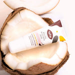 Baumes à lèvres Coco

🌱Véritable soin hydratant
🌞Texture riche et agréable à appliquer
🥥Explosion de coco à chaque application
🌿100% naturel et vegan
100% naturel &amp; Vegan
