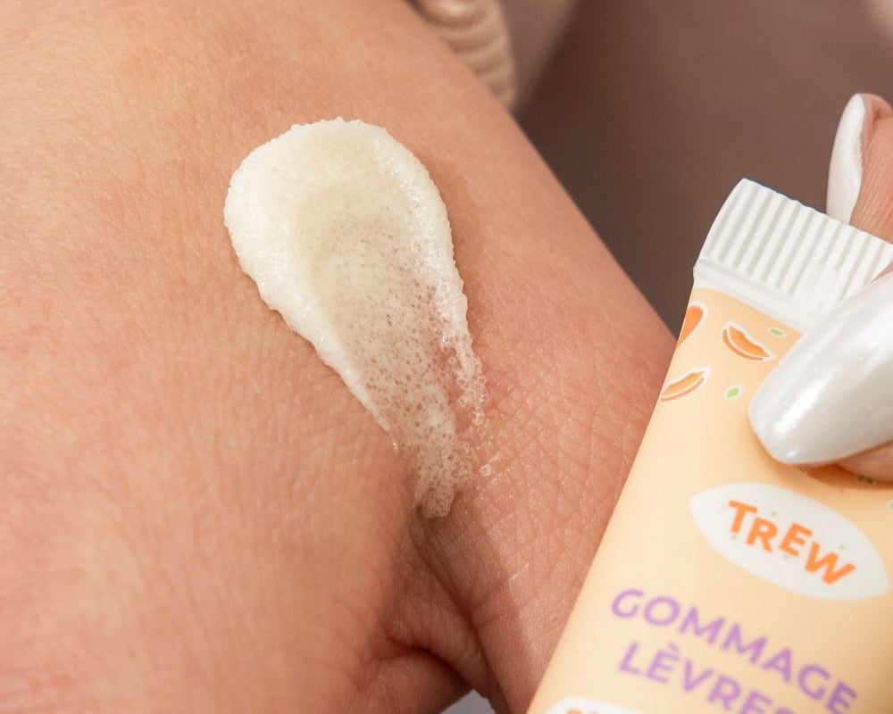 Trew Exfoliant lèvres sucres pêche blanche