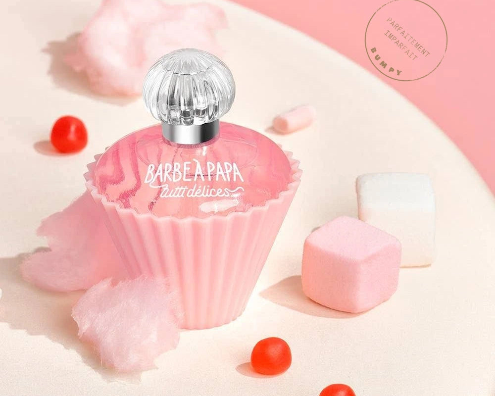 Retomber en enfance avec des fragrances gourmandes à croquer !

Barbe à papa&nbsp;: Un parfum enveloppant comme un nuage pour retrouver la douceur nostalgique de la vanille et du sucre glace.
